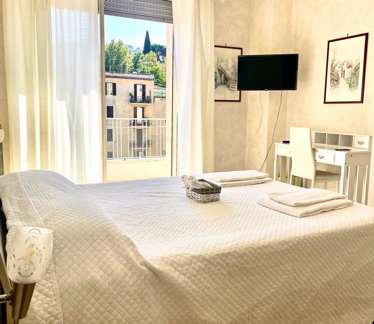 Le Ville Tivoli - Suites, Tivoli City Center! Экстерьер фото