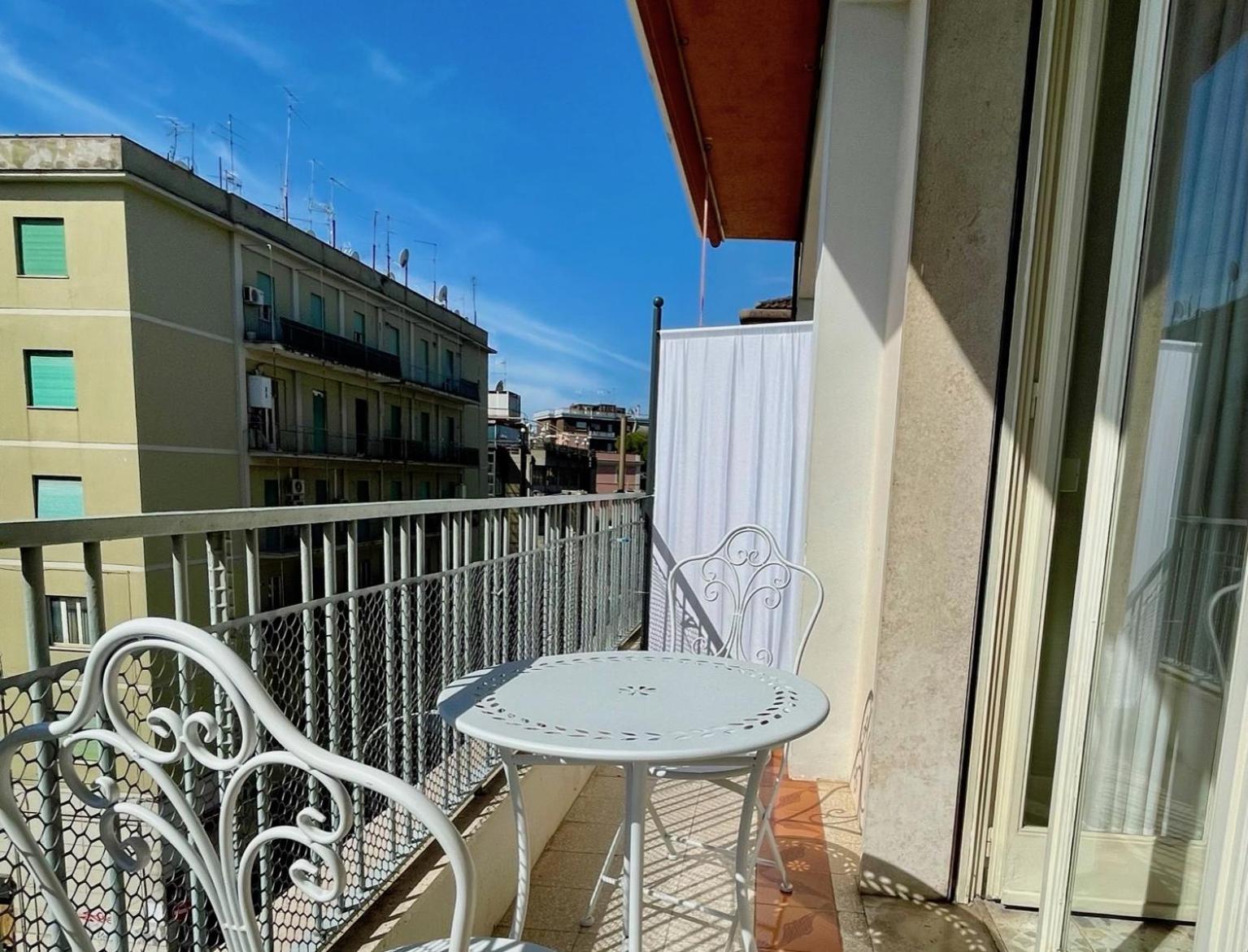 Le Ville Tivoli - Suites, Tivoli City Center! Экстерьер фото